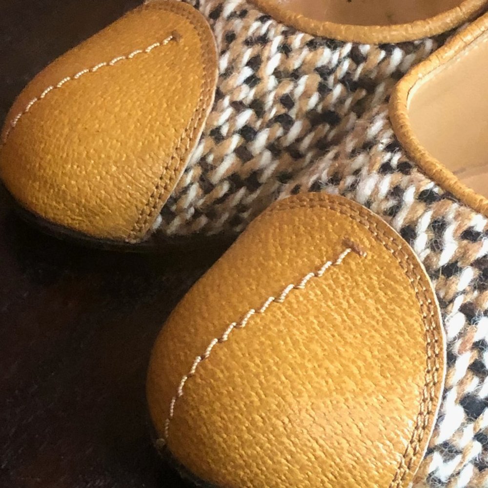 Prada Pumps Cammello Tweed (size 37) Heels